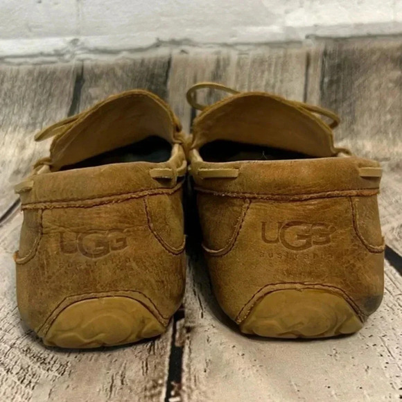 UGG - moccasins men’s in great condition!! Size 10 - Picture 7 of 13